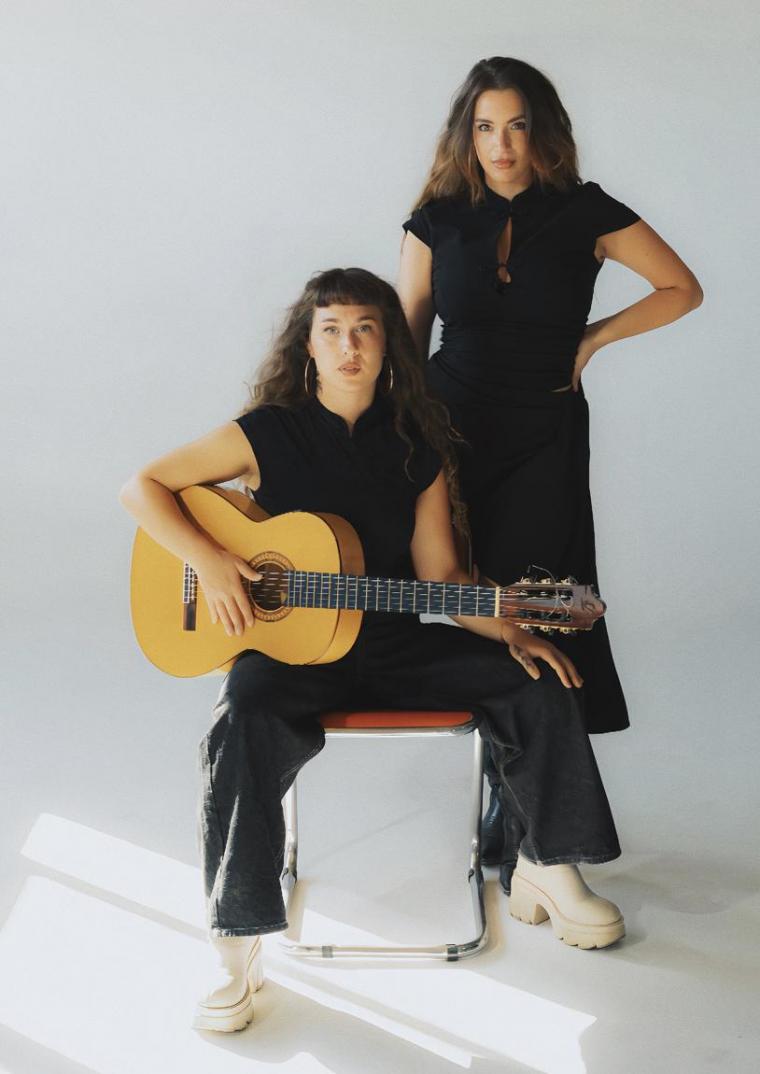 Carmen y María